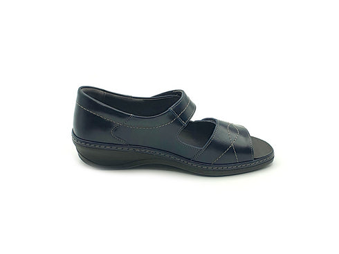 Suave Yolanda Sandal with Closed Heel 6020